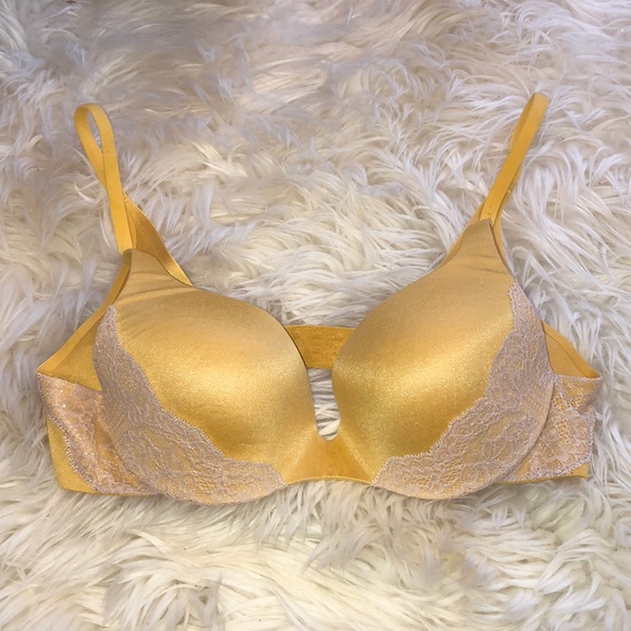Victoria's Secret Other - Victoria’s Secret limed Demi lace bra